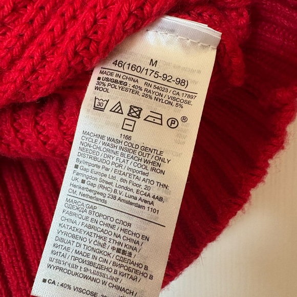 GAP Vibrant Red Women's Crew Neck Sweater - Picture 4 of 6